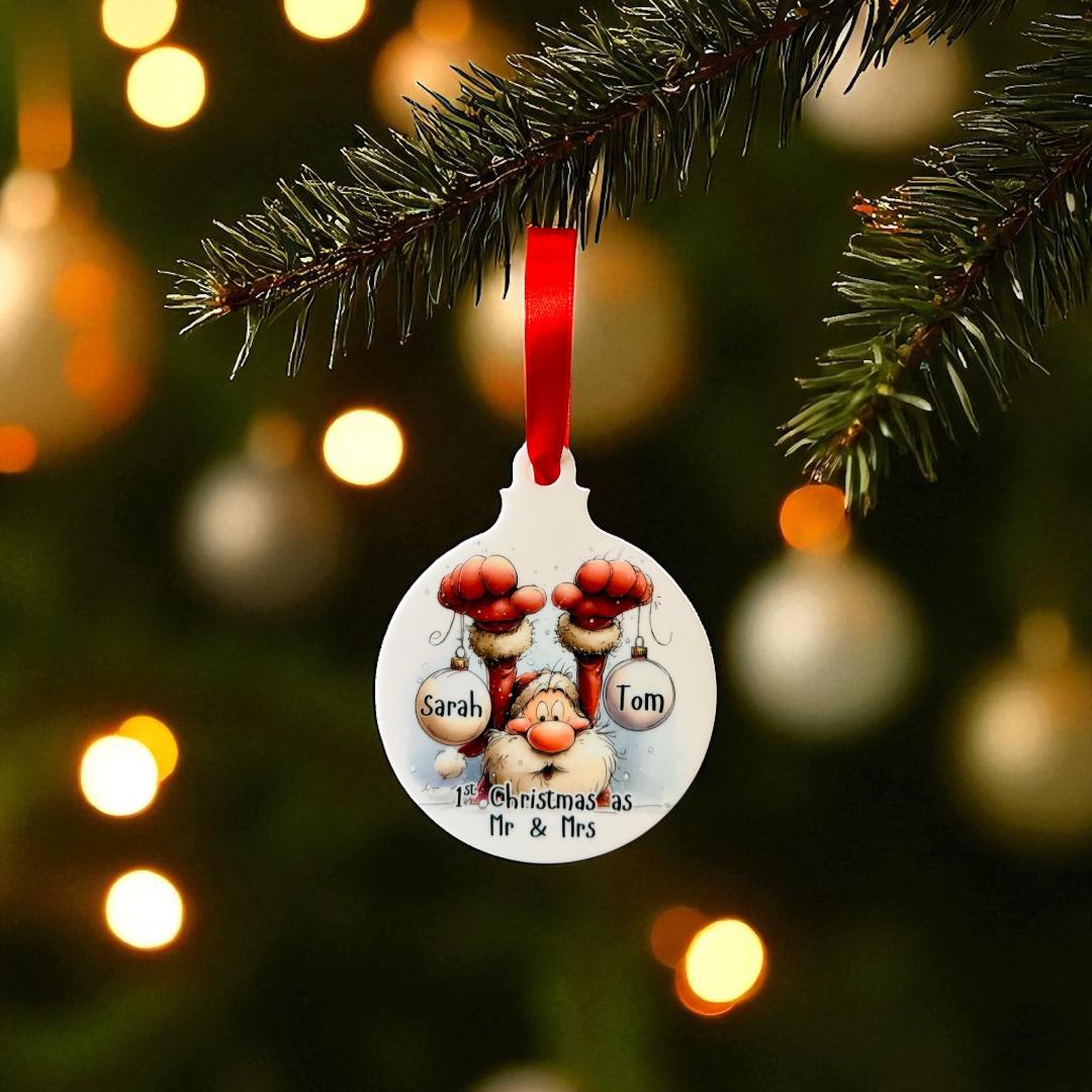 SANTA FAMILY BAUBLE